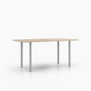 Tisch mit rechteckiger Tischplatte auf runden Holztischbeinen 710 x 50 mm